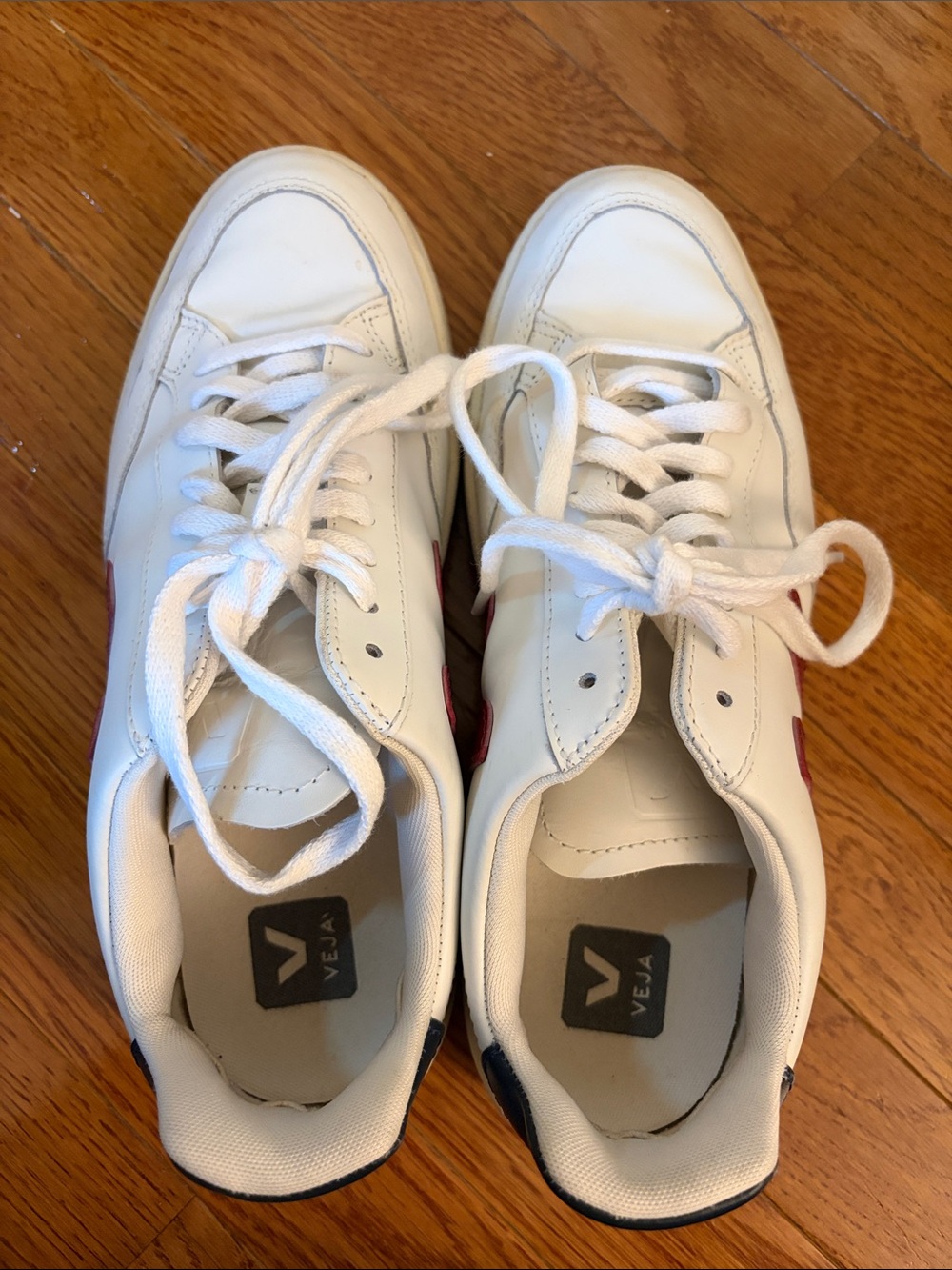 Veja V-12 Sneakers in White with Red V and Navy Heel Tab - Picture 3 of 4